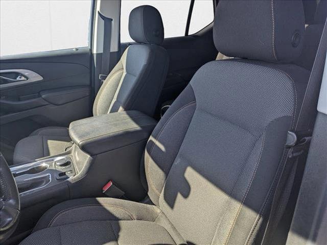 used 2021 Chevrolet Traverse car, priced at $21,888