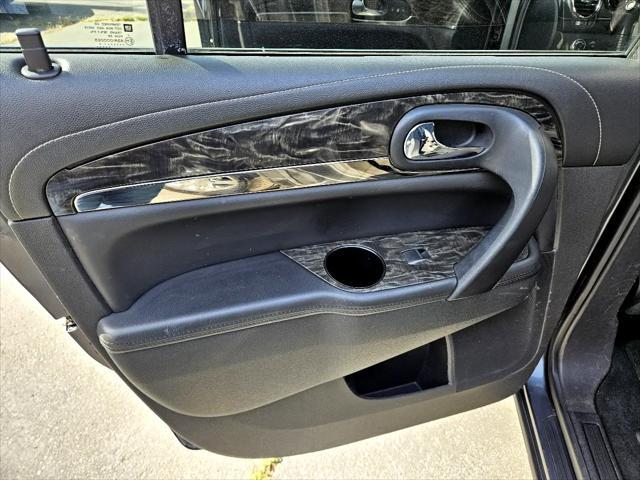 used 2014 Buick Enclave car, priced at $13,500