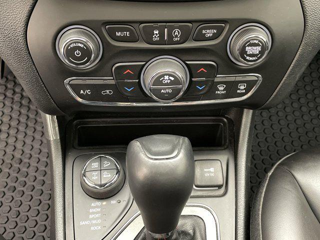 used 2022 Jeep Cherokee car, priced at $31,282