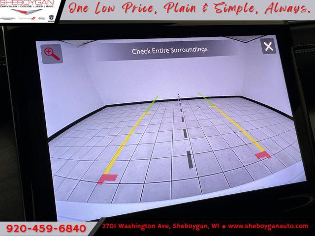 new 2025 Jeep Grand Cherokee car, priced at $48,112