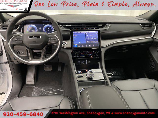 new 2025 Jeep Grand Cherokee car, priced at $48,112