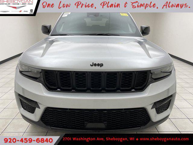 new 2025 Jeep Grand Cherokee car, priced at $45,829