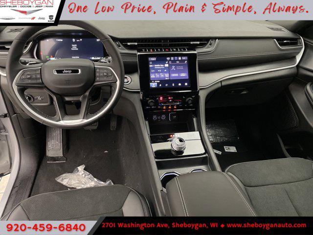 new 2025 Jeep Grand Cherokee car, priced at $45,829