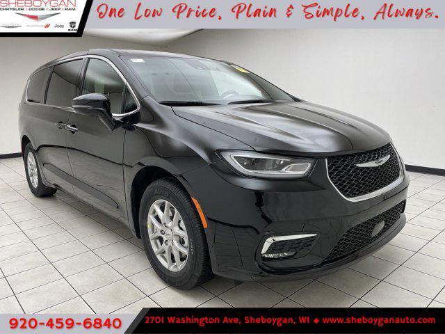 new 2025 Chrysler Pacifica car, priced at $43,274