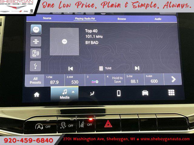new 2024 Jeep Compass car, priced at $33,499
