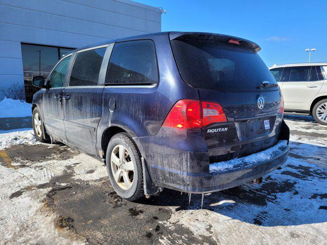 used 2010 Volkswagen Routan car, priced at $4,999