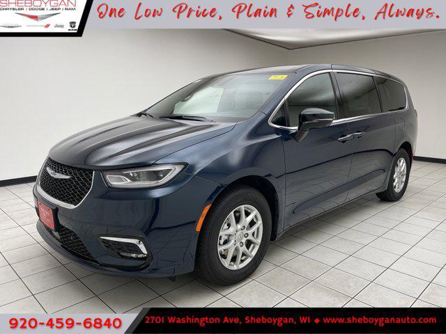 new 2025 Chrysler Pacifica car, priced at $45,220