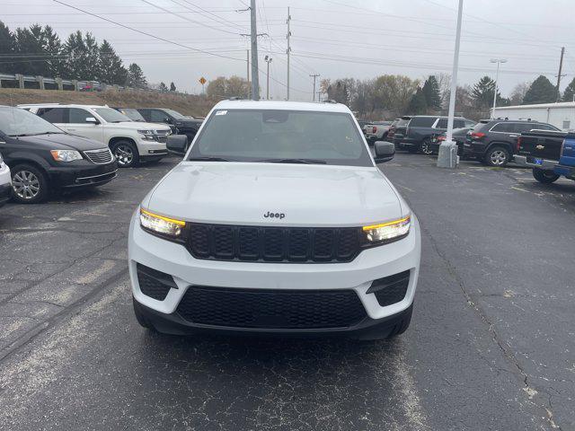 used 2024 Jeep Grand Cherokee car, priced at $32,499
