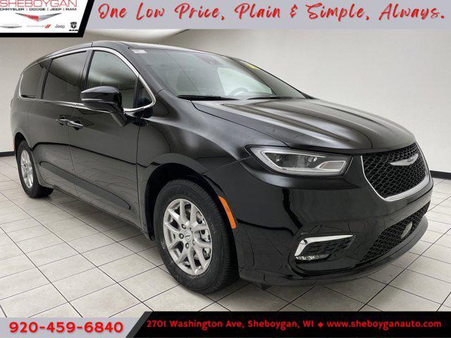 new 2025 Chrysler Pacifica car, priced at $43,200