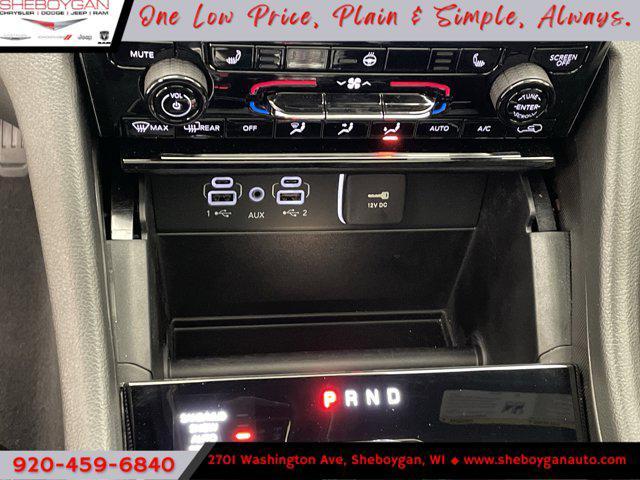 new 2025 Jeep Grand Cherokee car, priced at $51,001