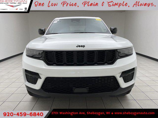 new 2024 Jeep Grand Cherokee car, priced at $46,723