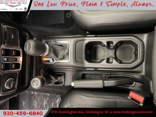 new 2025 Jeep Gladiator car, priced at $45,764