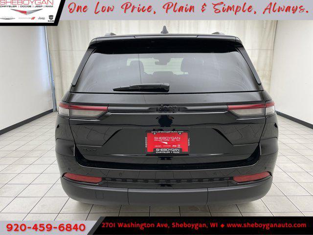new 2025 Jeep Grand Cherokee car, priced at $45,306