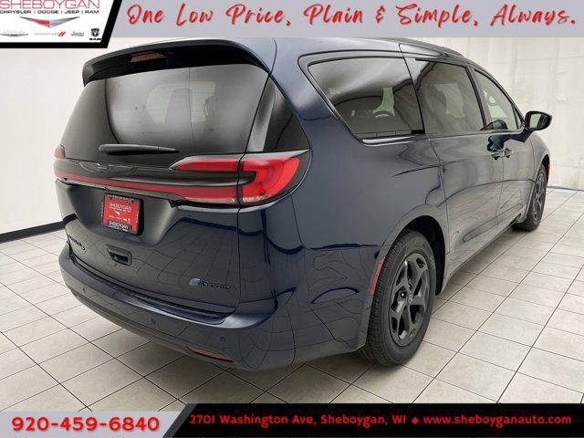 new 2025 Chrysler Pacifica Hybrid car, priced at $53,818