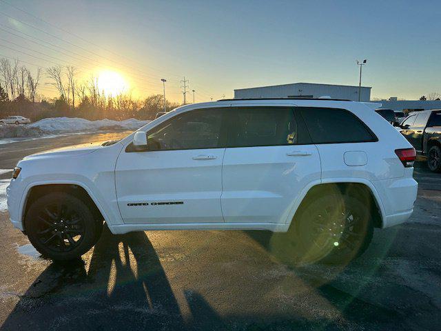 used 2020 Jeep Grand Cherokee car, priced at $23,346