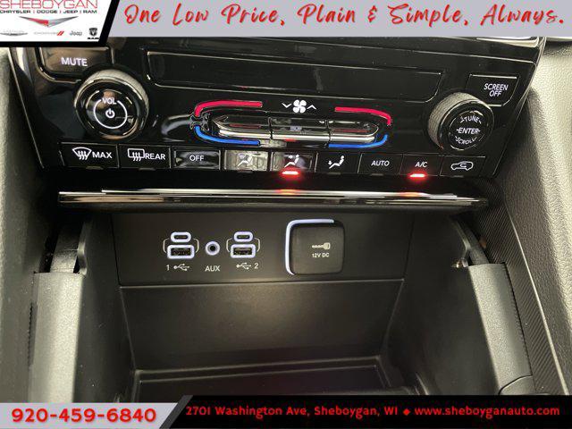 new 2025 Jeep Grand Cherokee car, priced at $41,518