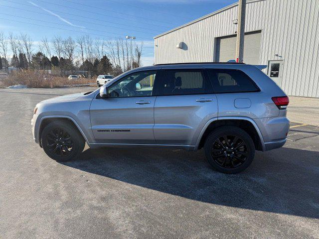 used 2017 Jeep Grand Cherokee car, priced at $17,477