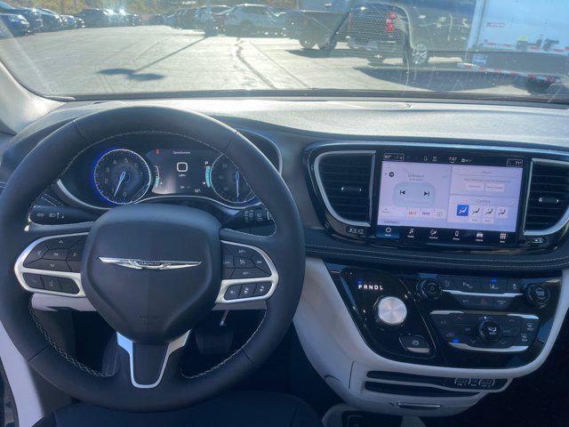 used 2024 Chrysler Pacifica car, priced at $41,499