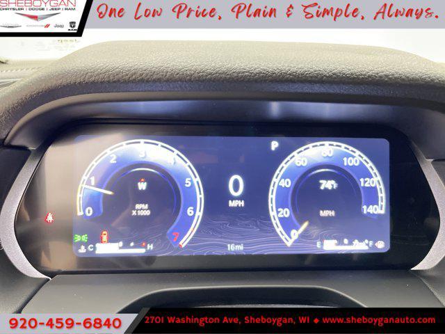 new 2025 Jeep Grand Cherokee car, priced at $41,561