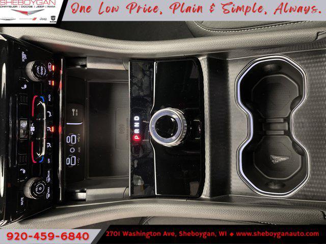 new 2025 Jeep Grand Cherokee car, priced at $41,561