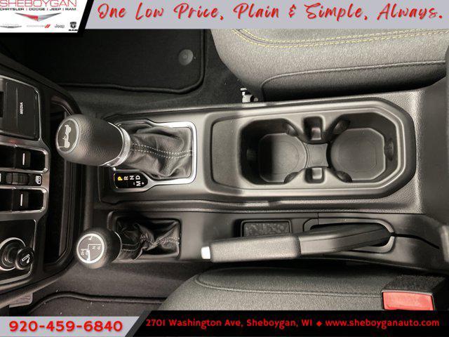 new 2025 Jeep Wrangler car, priced at $44,219