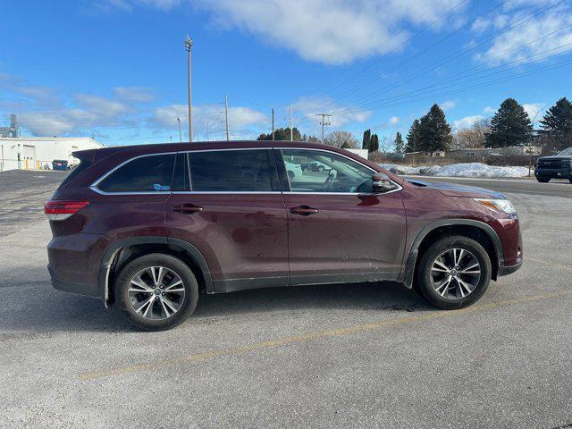 used 2019 Toyota Highlander car, priced at $23,477