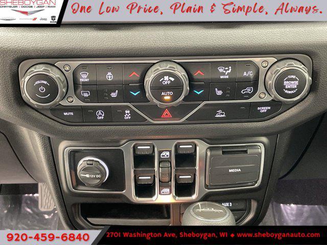 new 2025 Jeep Gladiator car, priced at $48,826