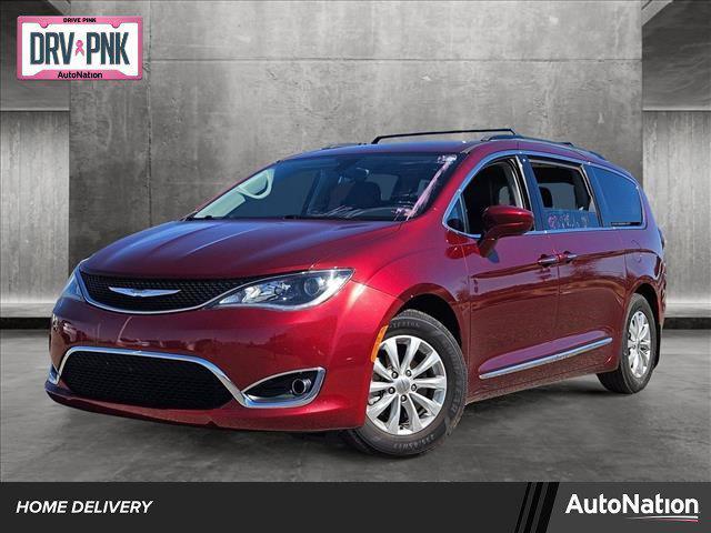 used 2017 Chrysler Pacifica car, priced at $15,995