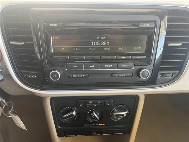 used 2013 Volkswagen Beetle car, priced at $8,995