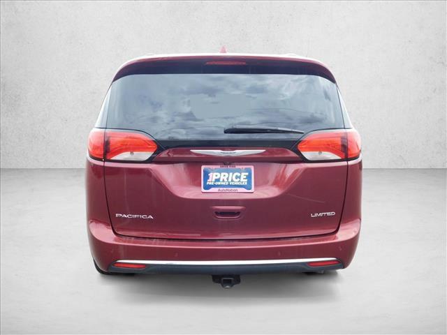used 2020 Chrysler Pacifica car, priced at $15,556