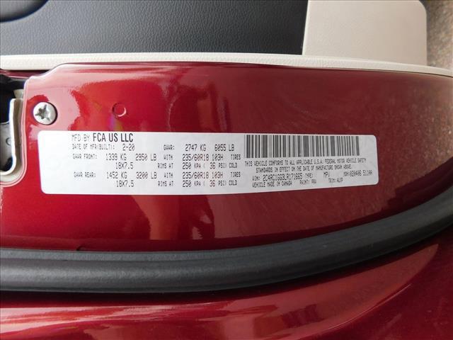 used 2020 Chrysler Pacifica car, priced at $15,556