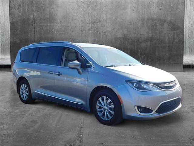 used 2018 Chrysler Pacifica car, priced at $11,995