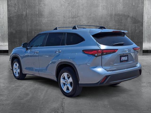 used 2023 Toyota Highlander car, priced at $34,492