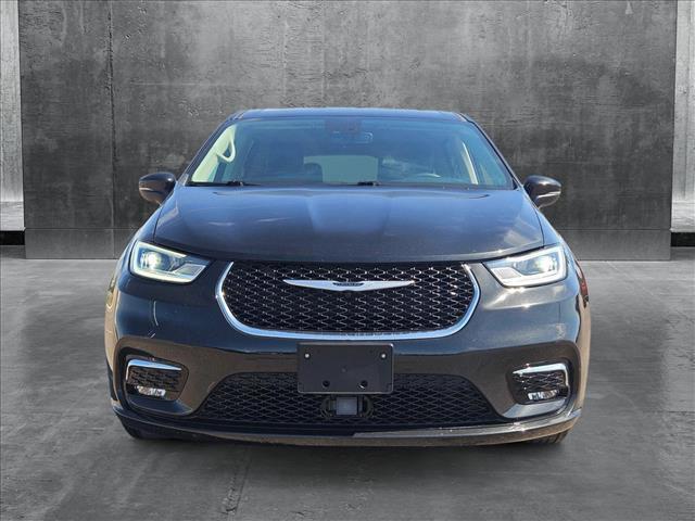 used 2023 Chrysler Pacifica car, priced at $23,556