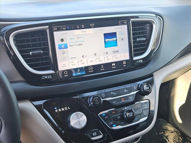 used 2023 Chrysler Pacifica car, priced at $23,556