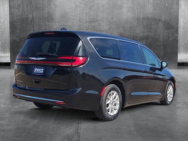 used 2023 Chrysler Pacifica car, priced at $23,556