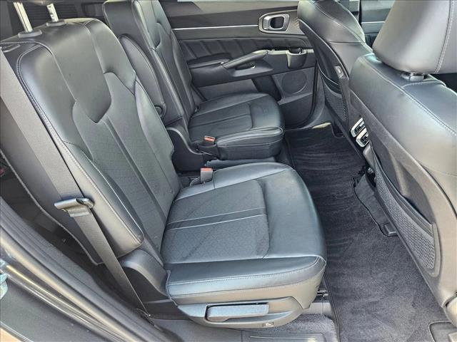 used 2022 Kia Sorento car, priced at $26,762