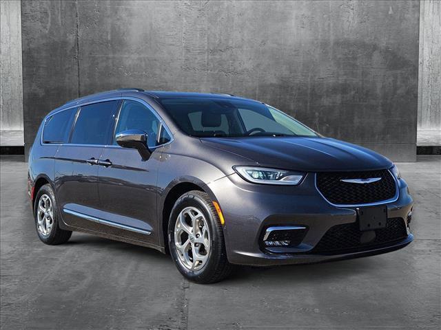 used 2022 Chrysler Pacifica car, priced at $20,556