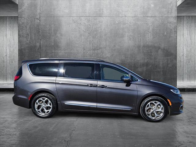 used 2022 Chrysler Pacifica car, priced at $20,556