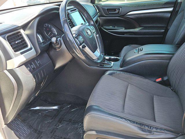 used 2018 Toyota Highlander car, priced at $16,556