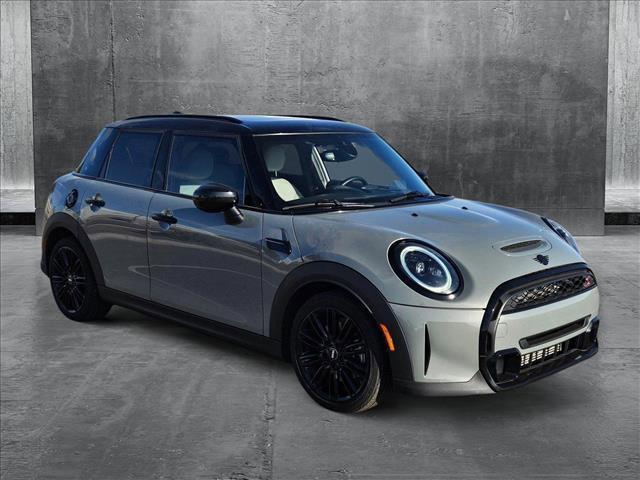 used 2022 MINI Hardtop car, priced at $20,482