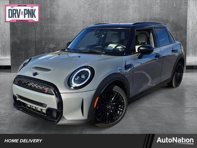 used 2022 MINI Hardtop car, priced at $20,482