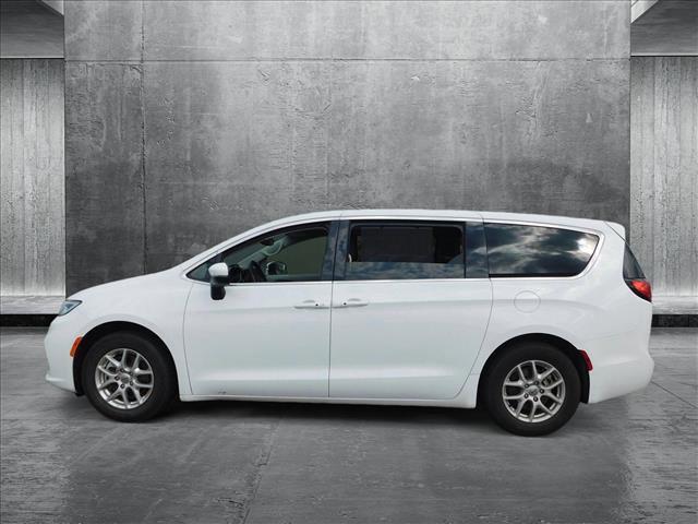 used 2023 Chrysler Pacifica car, priced at $23,762
