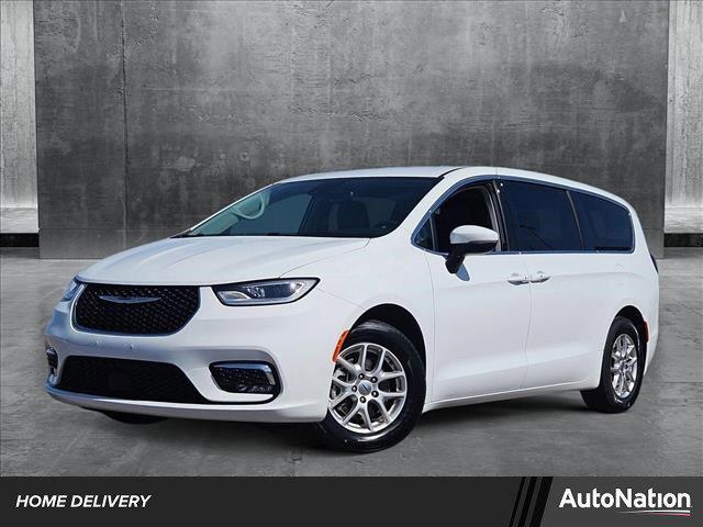 used 2023 Chrysler Pacifica car, priced at $23,762
