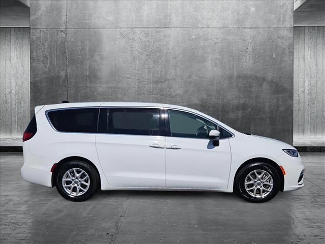 used 2023 Chrysler Pacifica car, priced at $23,357