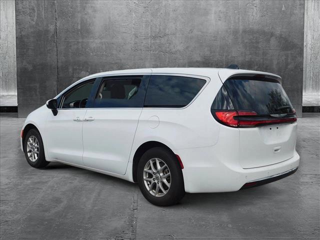 used 2023 Chrysler Pacifica car, priced at $23,762