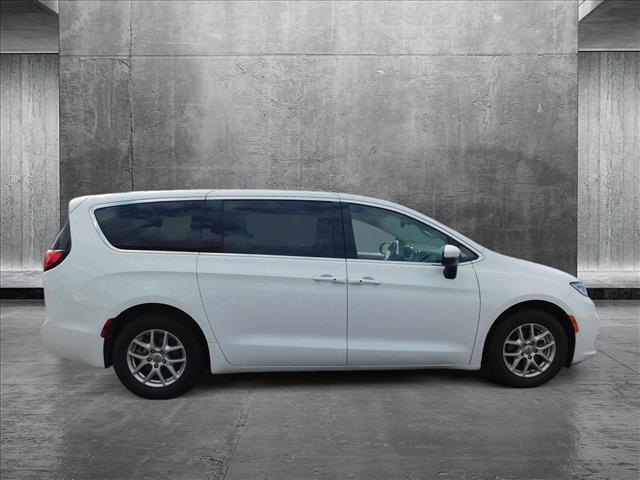 used 2023 Chrysler Pacifica car, priced at $23,762