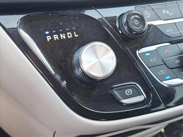 used 2023 Chrysler Pacifica car, priced at $23,357
