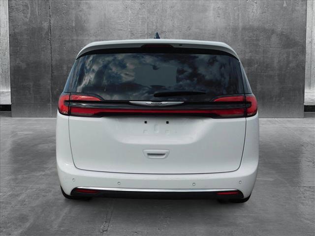 used 2023 Chrysler Pacifica car, priced at $23,762