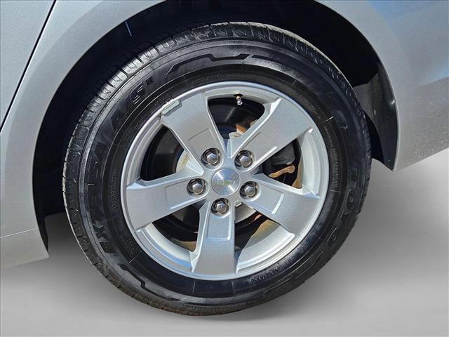 used 2015 Chevrolet Malibu car, priced at $7,556